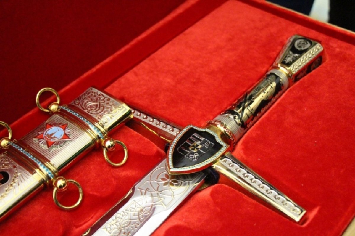    В музей Таганрога передан Меч Победы весом пять килограммов