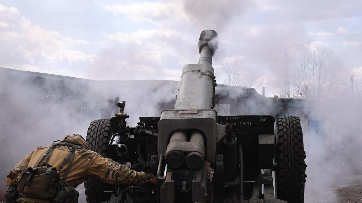   Боевая работа расчетов гаубиц Д-30 в зоне СВО© РИА Новости / Александр Гальперин