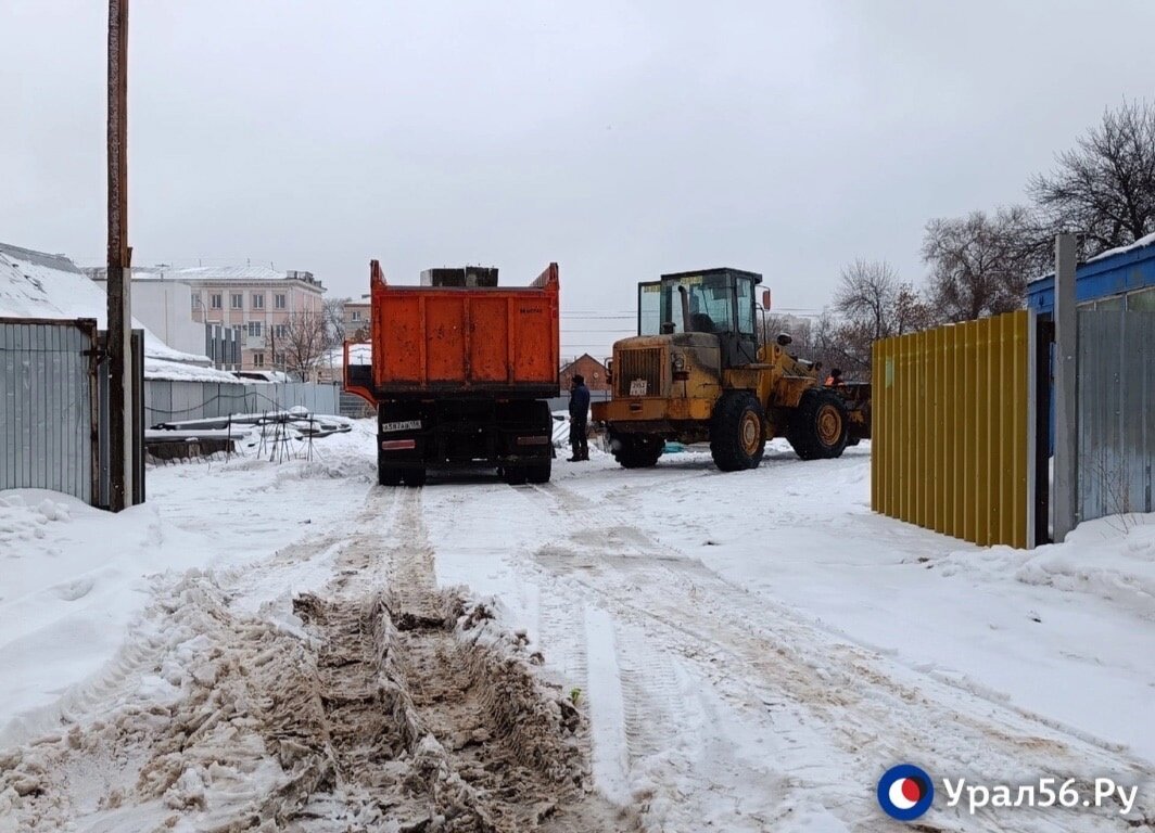    В Оренбурге на улице Цвиллинга на месте сгоревшего здания началось строительство многоквартирного дома