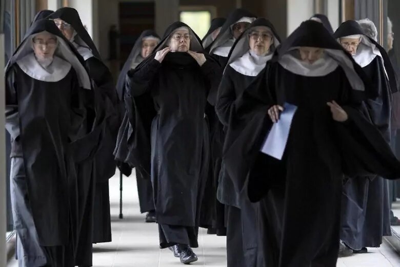 Сексуальные Монахини