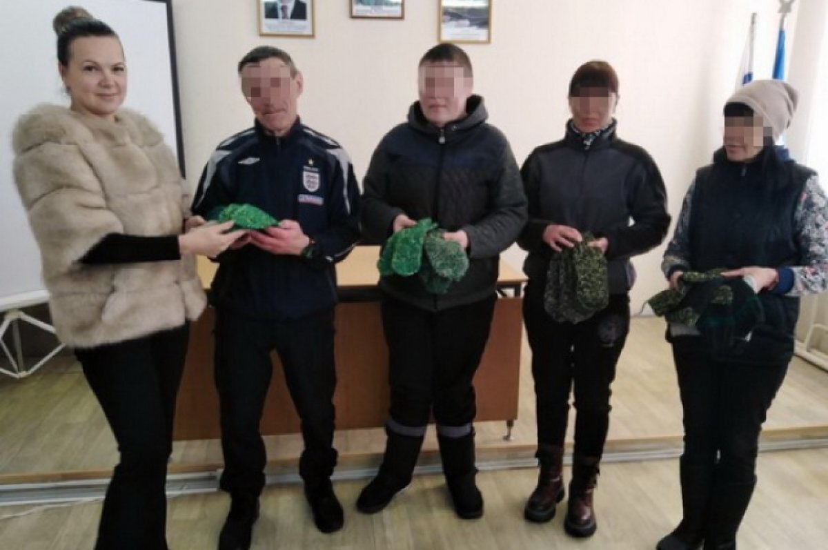    Осужденный из ульканской колонии побил рекорд по вязанию