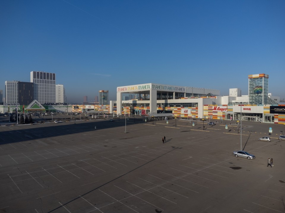    В Красноярске к ТРЦ «Планета» подъехали 24 пожарные машины Мария ЛЕНЦ