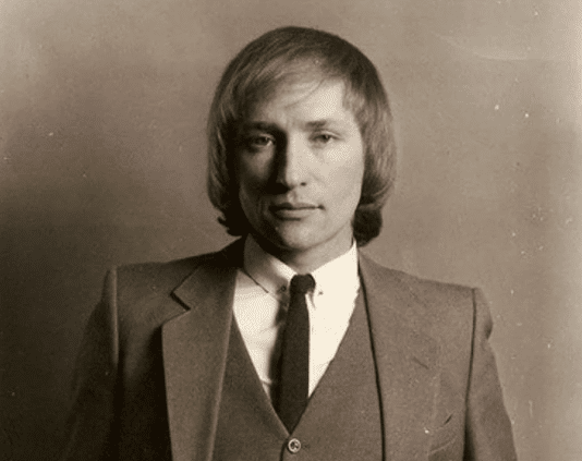 Красавец Владимир был трижды женат. Вторая супруга - поклонница известного композитора