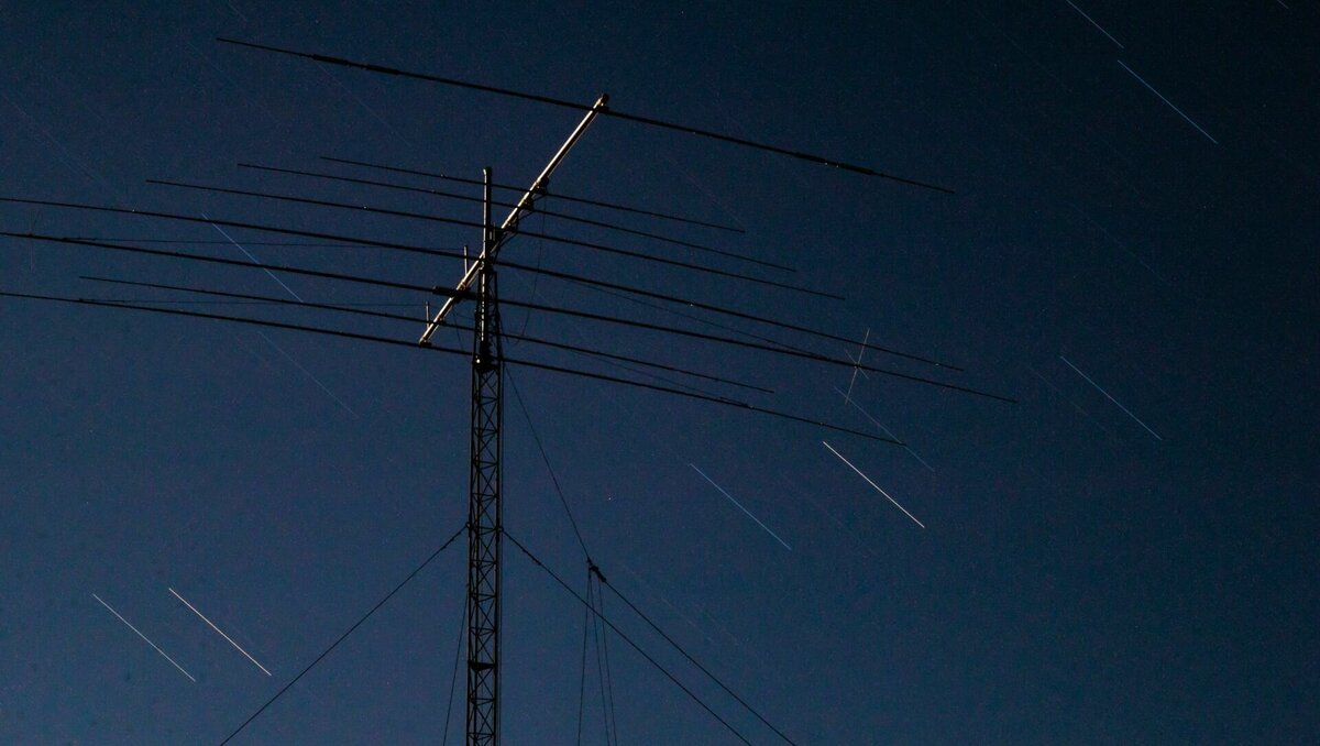     Чтобы лучше разглядеть астрономическое явление, нужно уехать подальше от города.