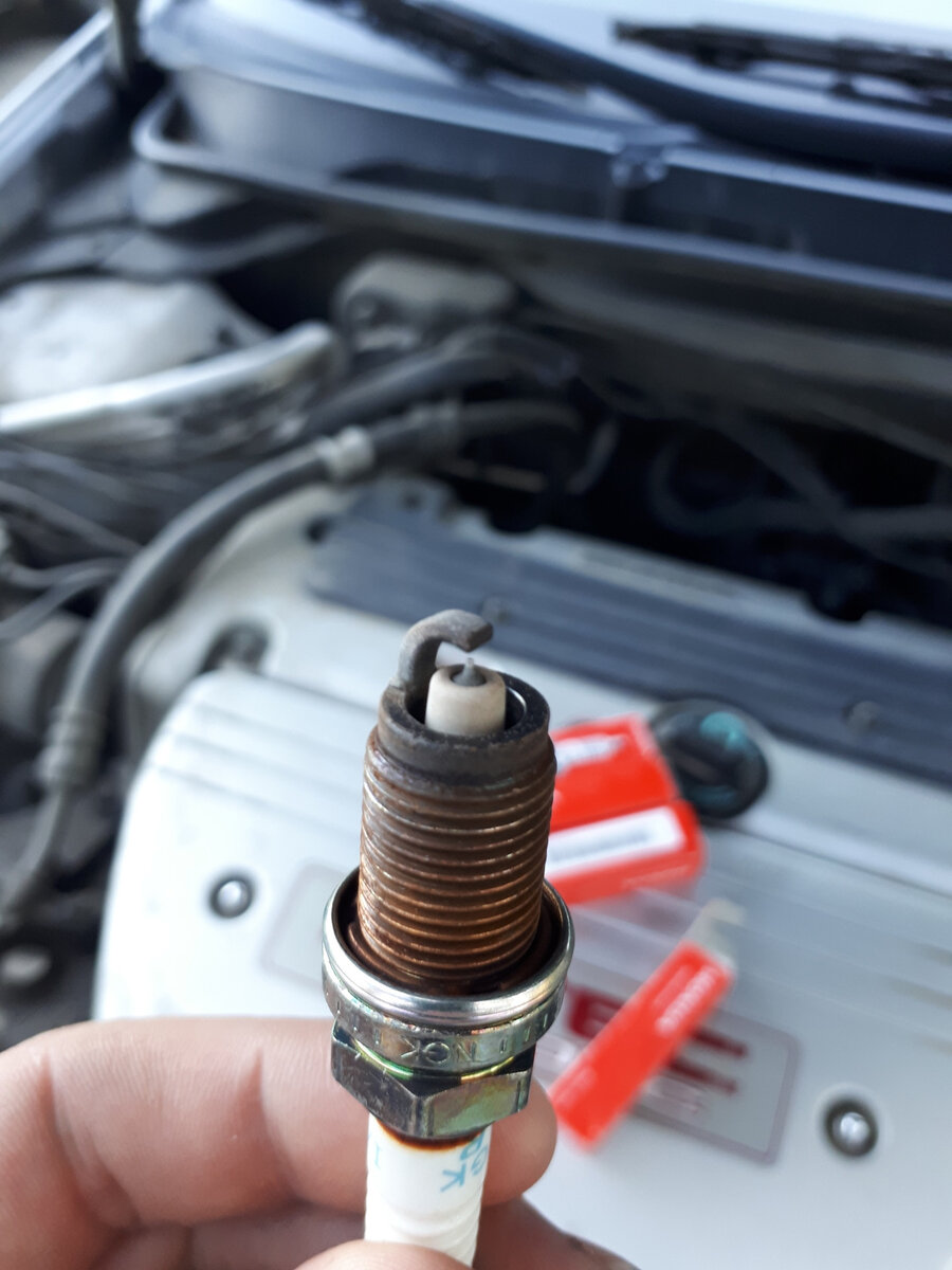 Свеча зажигания