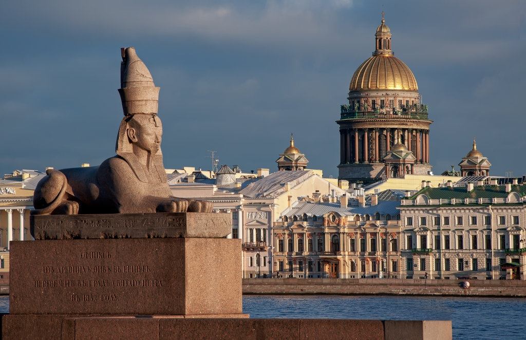 Сфинкс на Университетской набережной