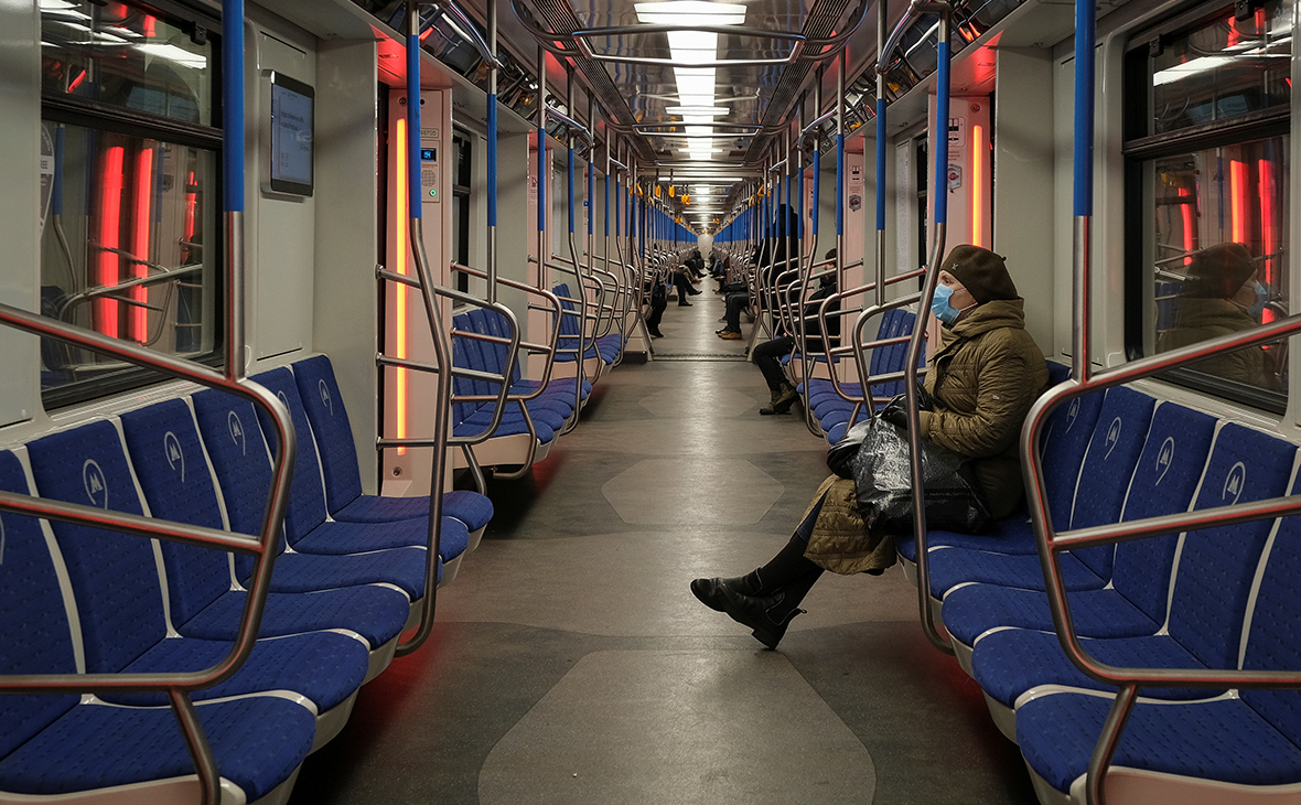 https://yandex.ru/news/story/V_Rossii_za_sutki_koronavirusom_zarazilis_500_chelovek--3a5de34258223e79ab480e82c92e77ee?lr=10740&lang=ru&stid=0sB9ST6i&persistent_id=92709426&rubric=koronavirus&from=rubric&comments=1&nw=1585648151082 Не забывайте надевать маски в метро!