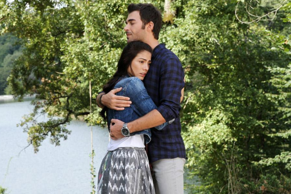 Кадр из сериала «Запах клубники»