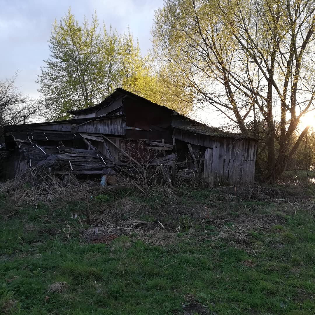 Заброшенный сенник 