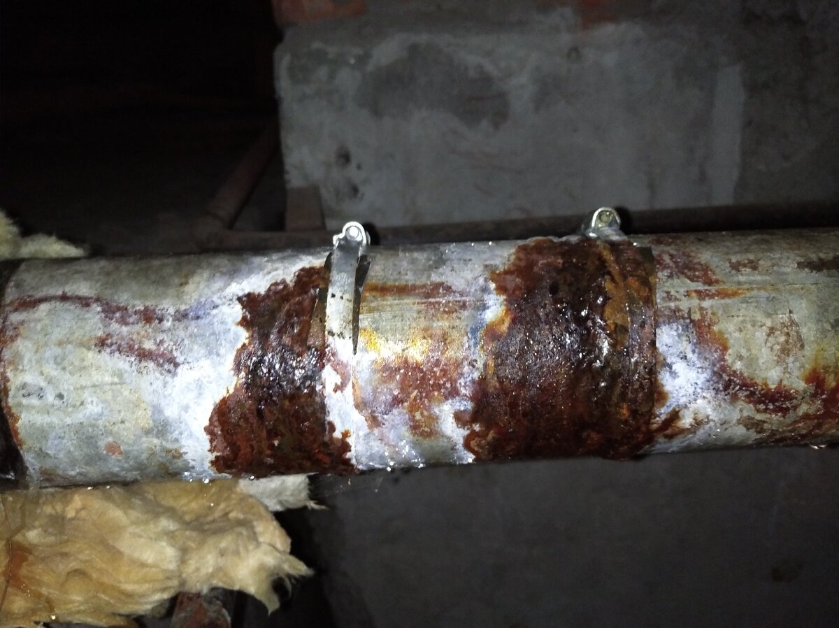 Если лопнет, то зальёт несколько квартир.