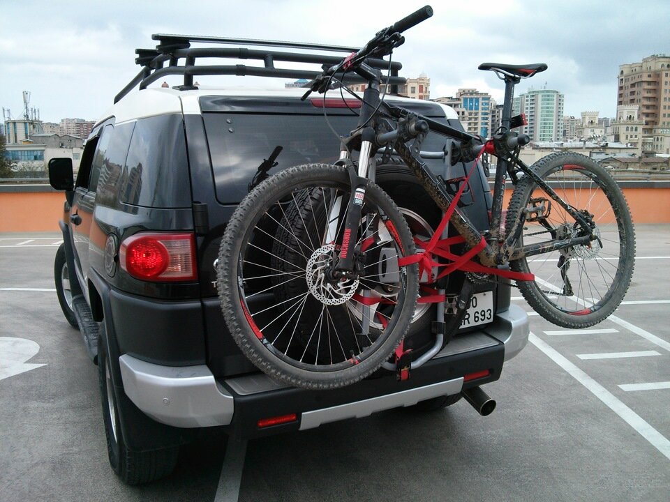 Транспортирование велосипеда. Источник Яндекс картинки
