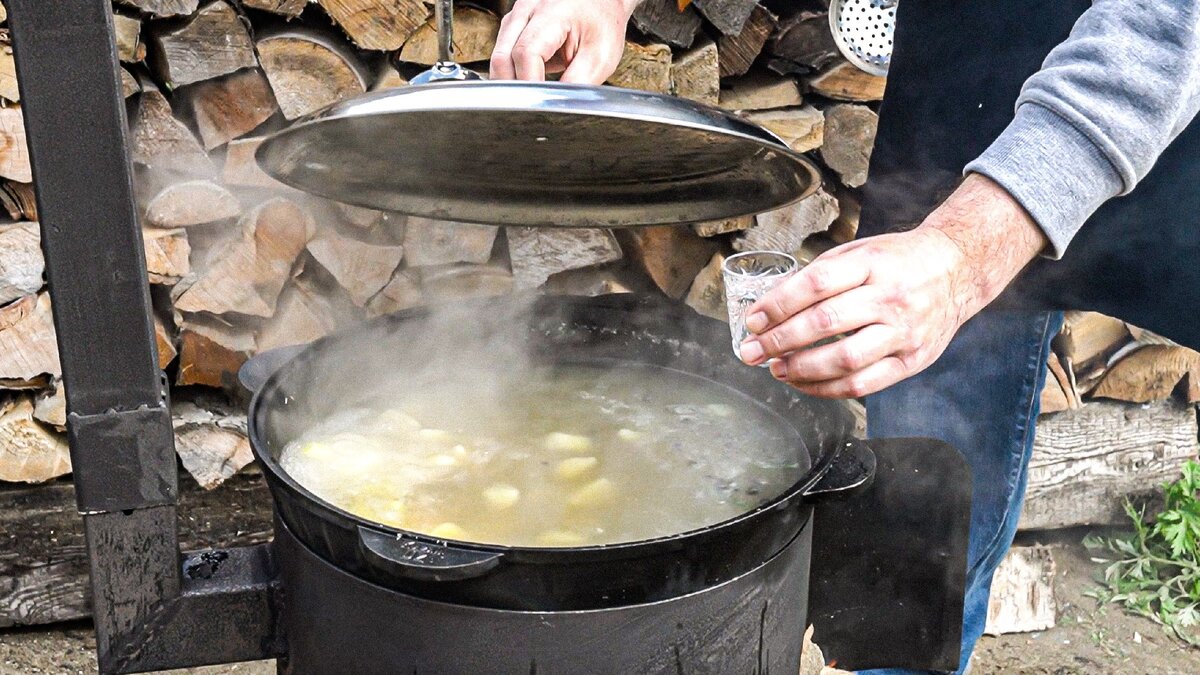 Рецепт ухи из хариуса с картошкой