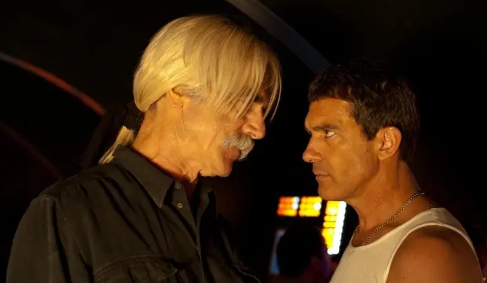 Антонио Бандерас в фильме "Большой взрыв" 2010 г.