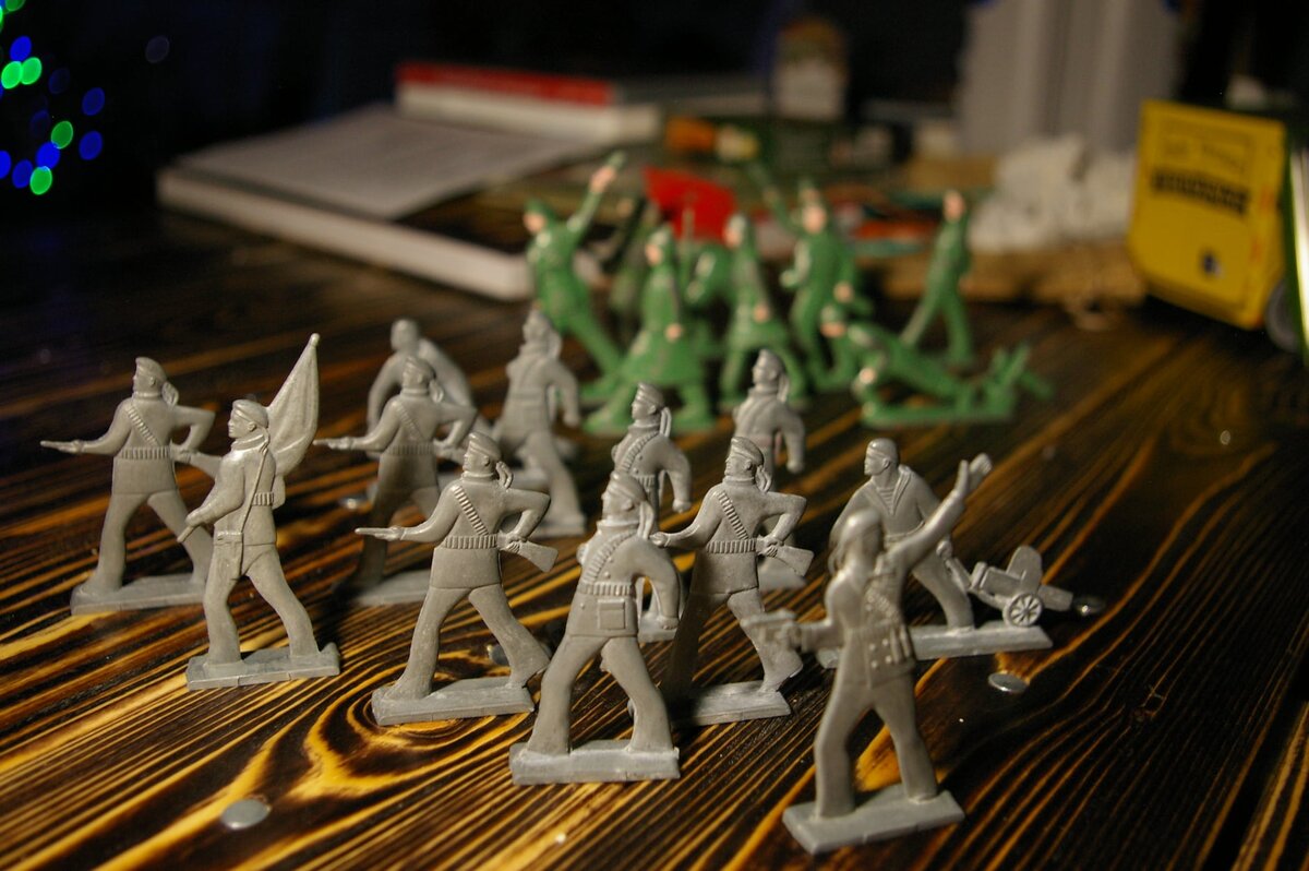 "Революционные матросы" (фото автора)