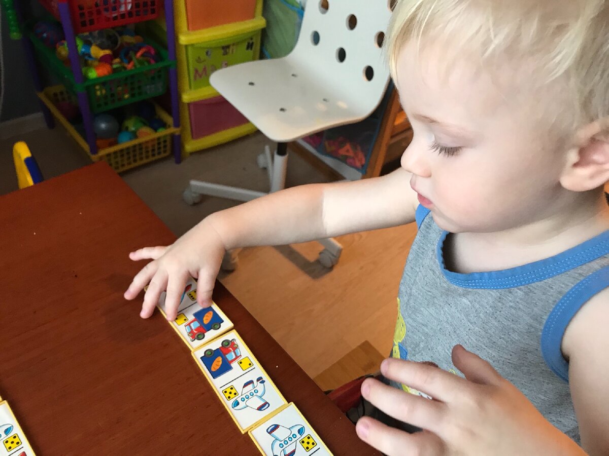 Возраст Родиона 2,3 года