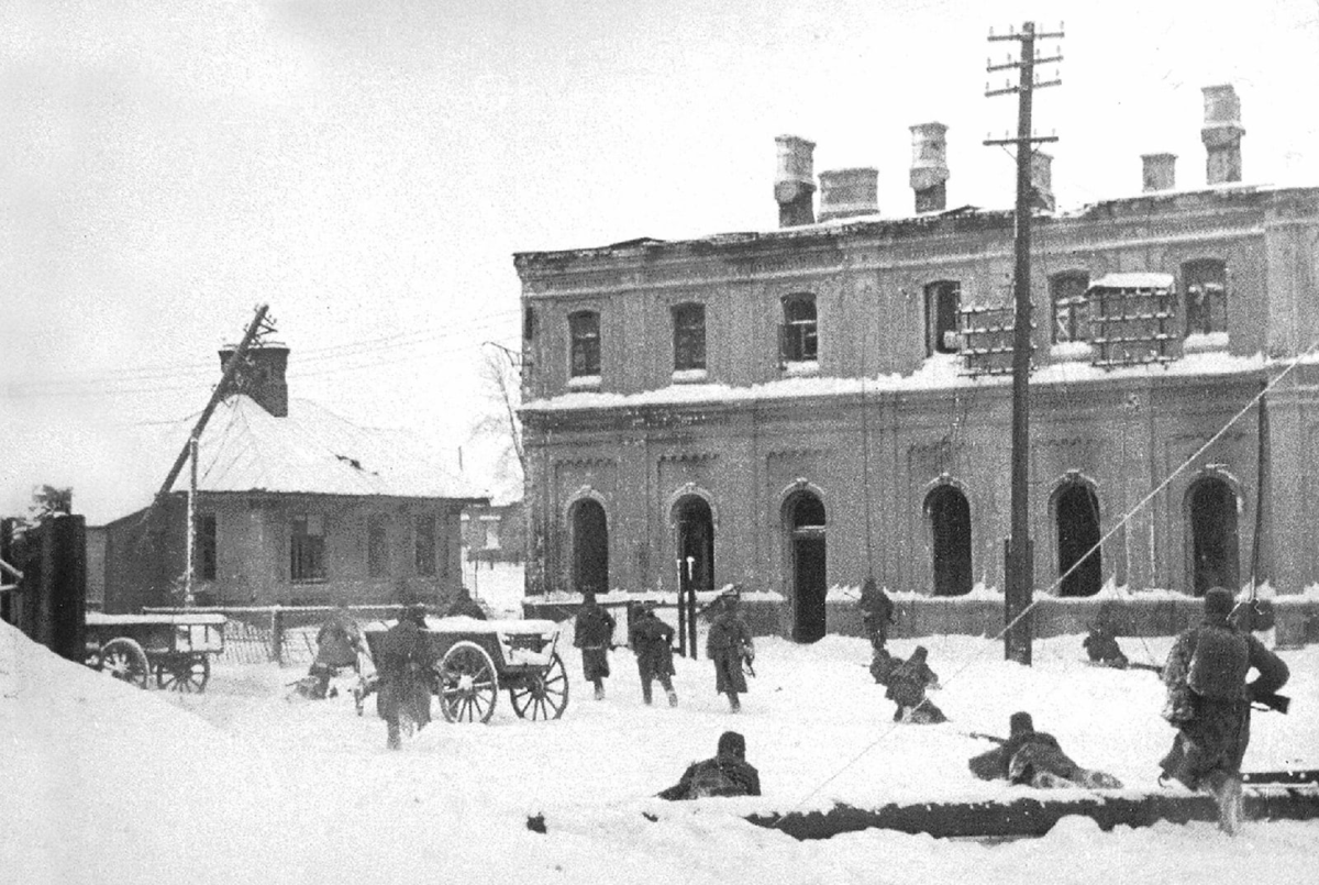 Время можайск. 20 Января 1942 освобождение Можайска. 20 Января освобождение Можайска. Можайск освобожденный 1942 году. Можайск в годы войны 1941-1945.