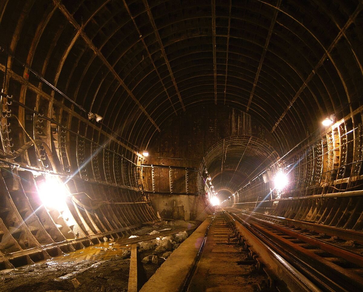 екатеринбург метро станция чкаловская