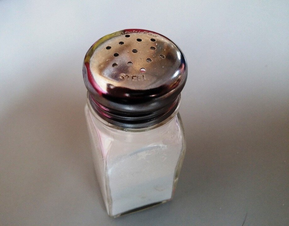 йодированная соль полезна людям, у которых сухая кожа