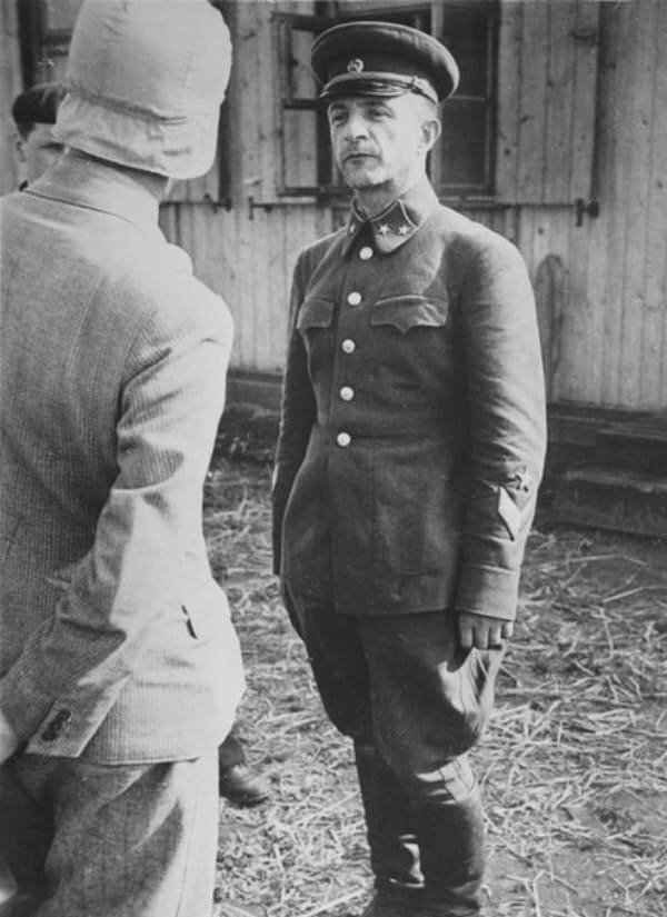 Борис Рихтер в плену https://yandex.ru/images