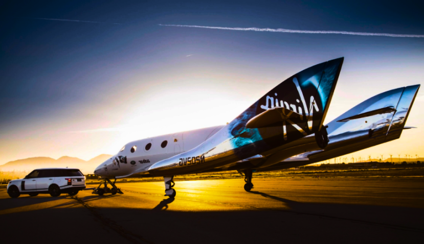 Космолет Virgin Galactic крупным планом