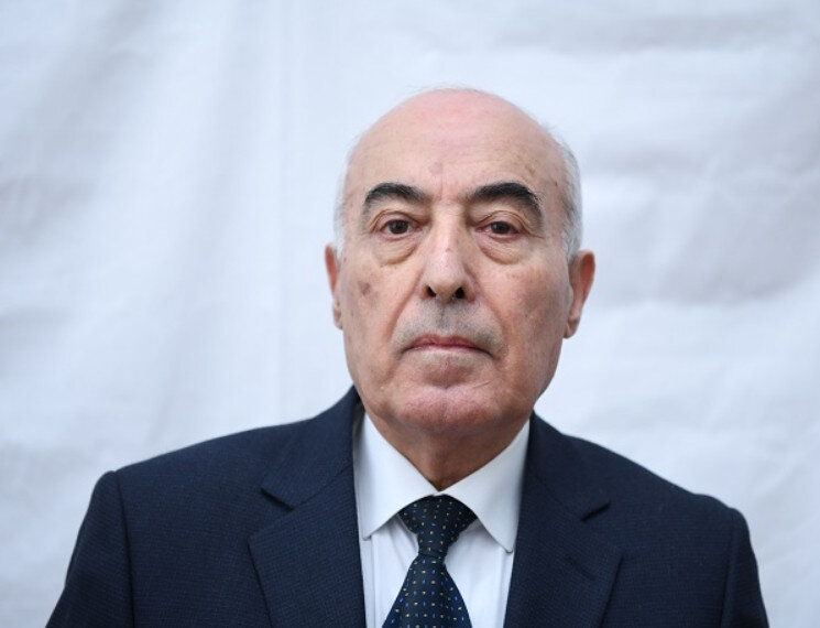 На фото: Абдулла Ильясович Абдулкадыров. 