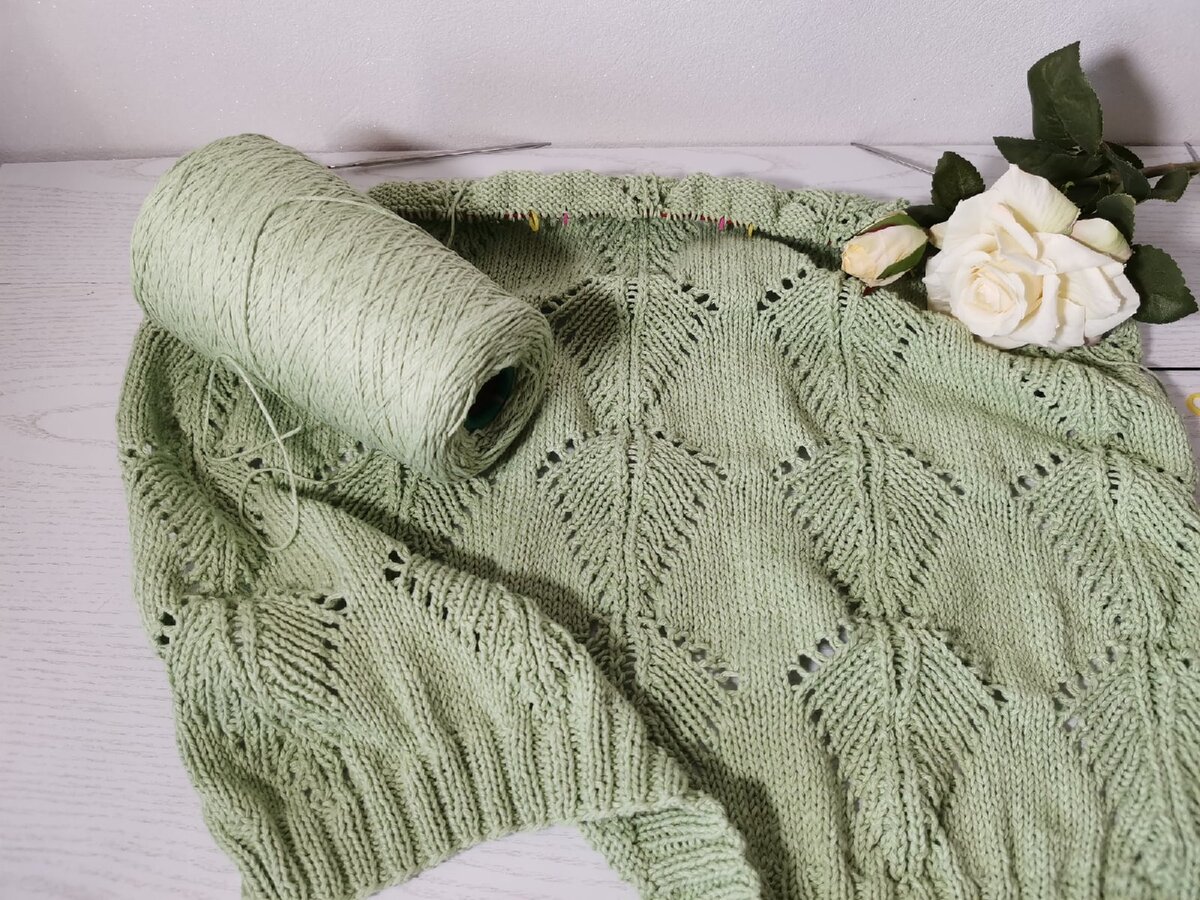 Джемпер с "Листиками" 