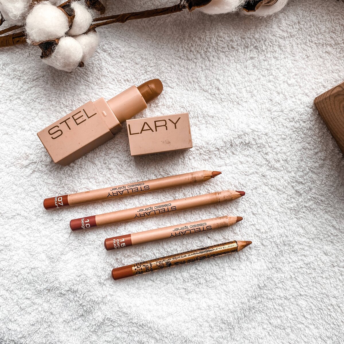 Свотчи на следующем фото 