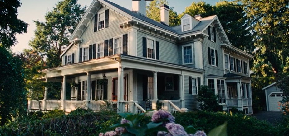 Кадр из фильма. Дом семьи Палмер.