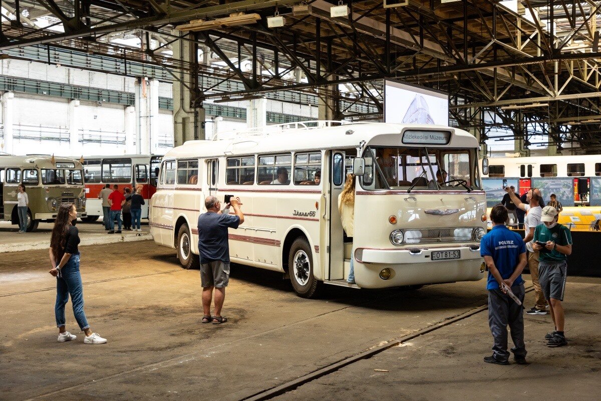 В Венгрии вернули молодость старому Ikarus_у | mnogotonn.com | Дзен