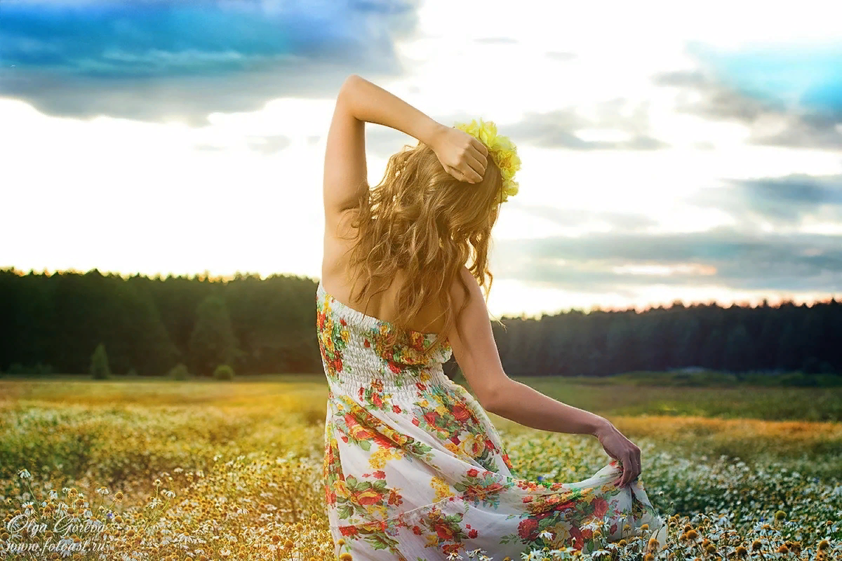 Дождаться радостно. Я дождусь своего счастья. Цитаты про счастье. Девушка солдат. Я ждал и не дождался.