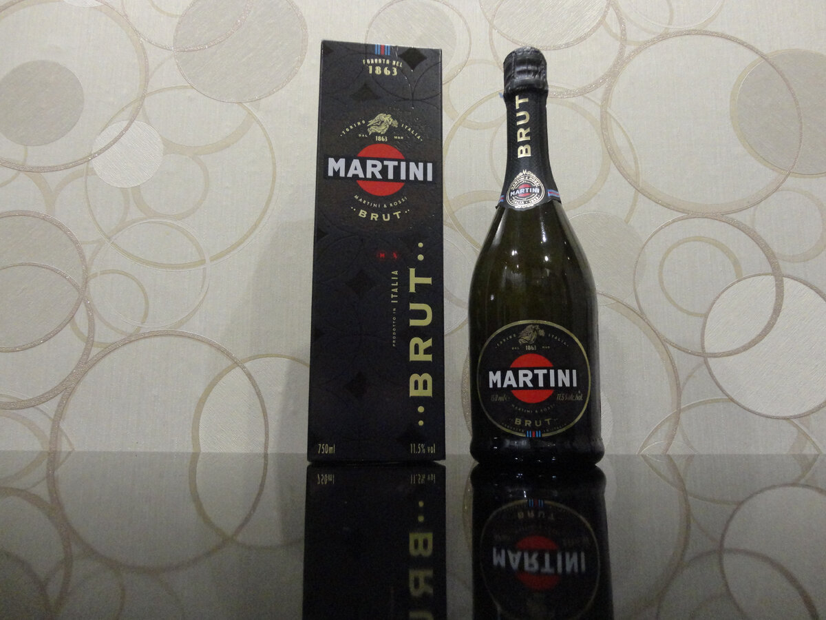 Игристое вино Martini Prosecco и набор закусок | Gintarės gėlės