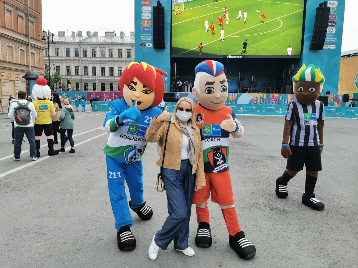 Жанна Швыдкая в Футбольной деревне UEFA2020, Санкт-Петербург
