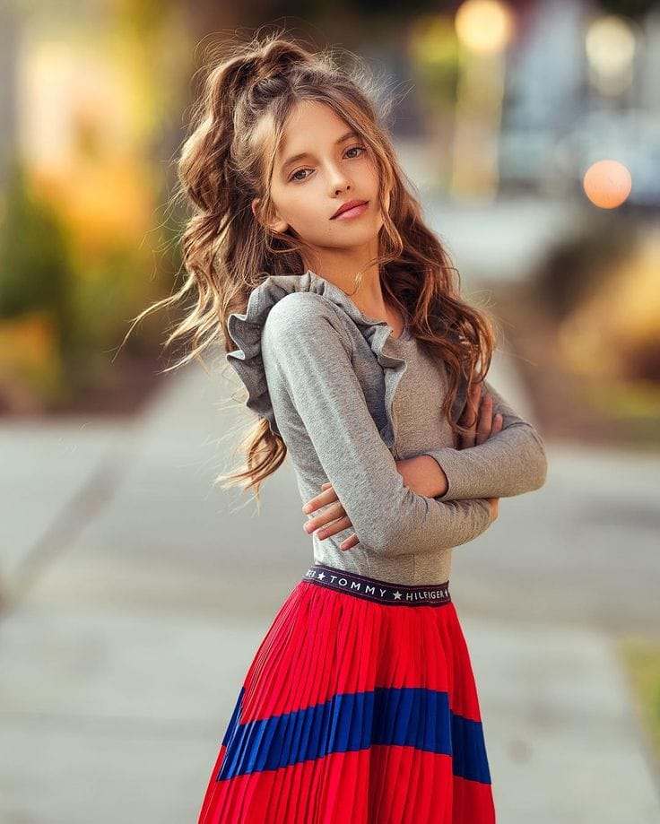 Pre model. Maisie Krassel. Maisie de Krassel модель. Maisie de Krassel модель 2019. Maisie Krassel 2018.
