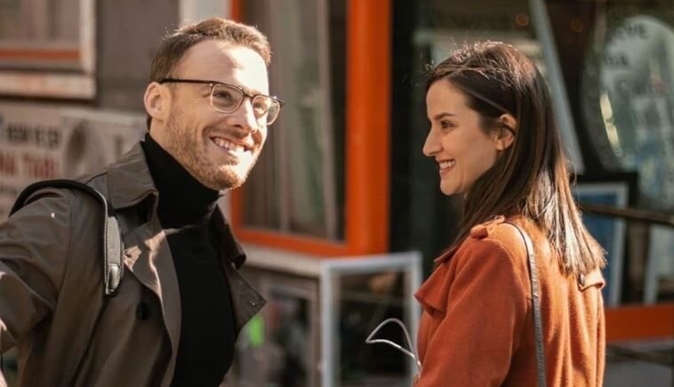 Керем Бюрсин и Ирем Хельваджиоглу