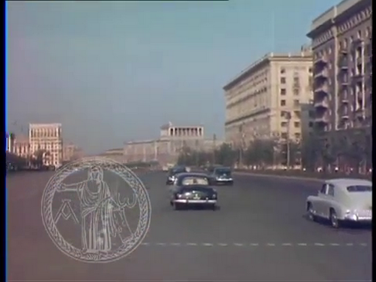 Кутузовский проспект в сторону центра. 