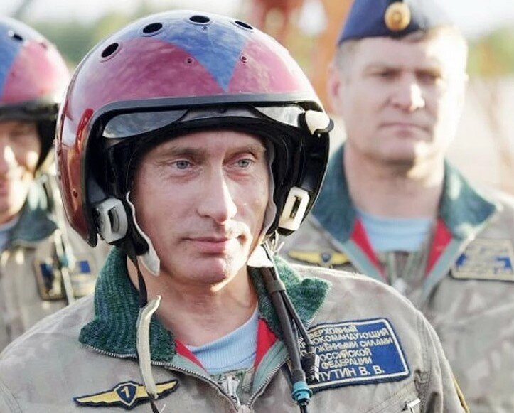 Партия «Россия». Фото из интернета. 