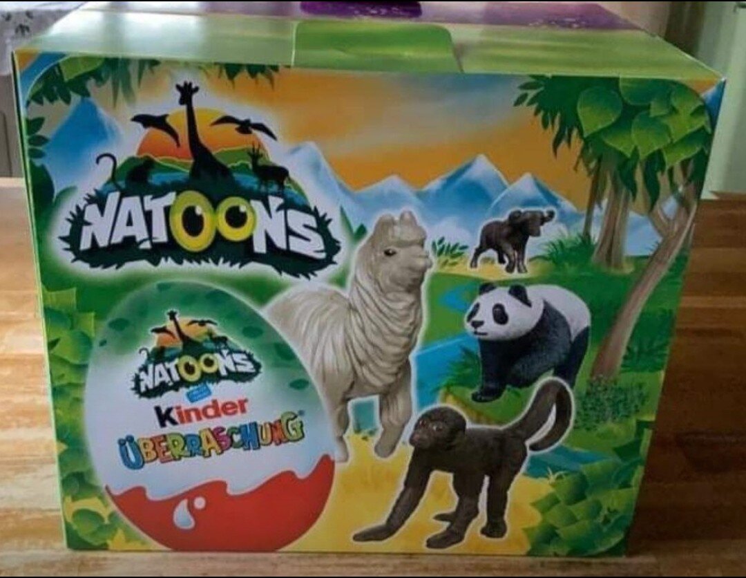 Диорама VD, сторона с коллекцией Natoons