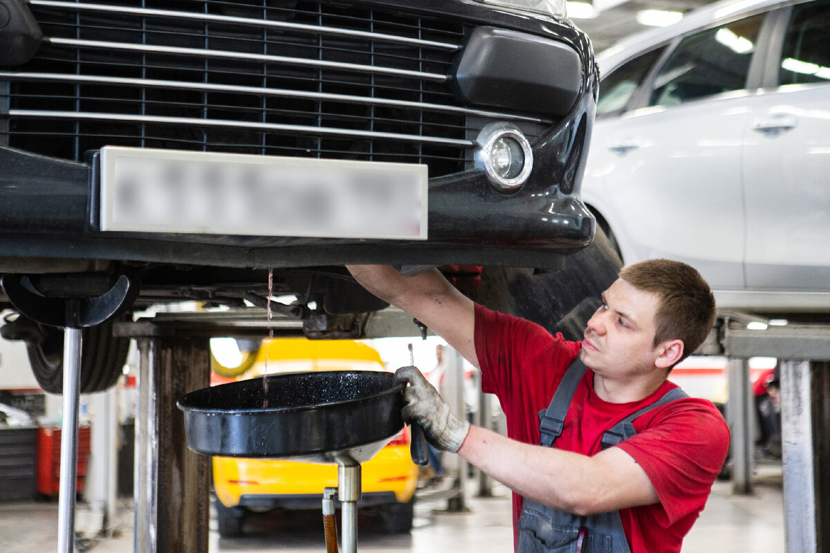 Замена моторного масла