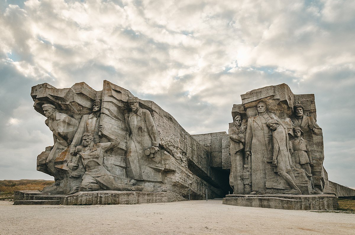 Отдых в Крыму Аджимушкайские каменоломни в 5 км. от Керчи