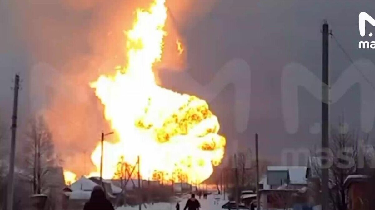     Взрыв случился на магистральном газопроводе Уренгой — Помары — Ужгород в Чувашии. До этого там проводила работы нижегородская компания. Об этом рассказали в пресс-службе главы региона.