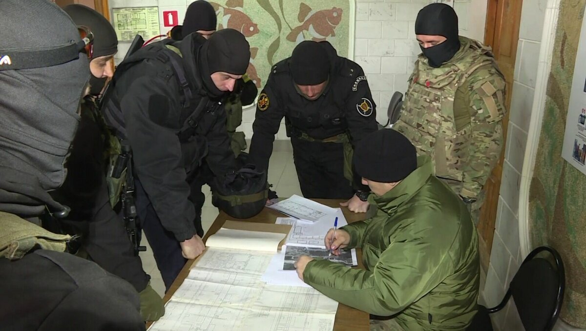     В Ростове-на-Дону будут судить пятерых местных жителей и бывшего полицейского за махинации со страховкой, сообщили в УСКР по региону.