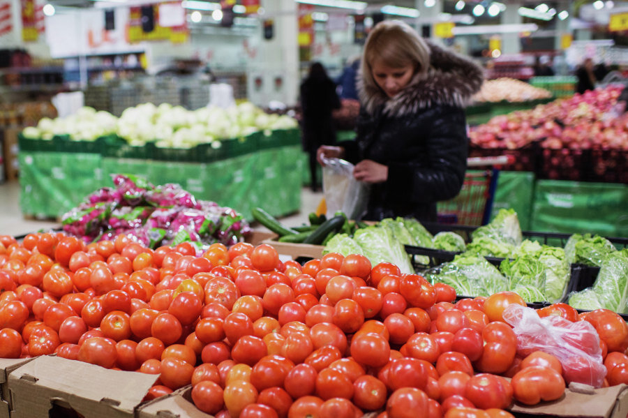     Алкоголь, транспорт, госуслуги: что ещё в России подорожает с 1 января