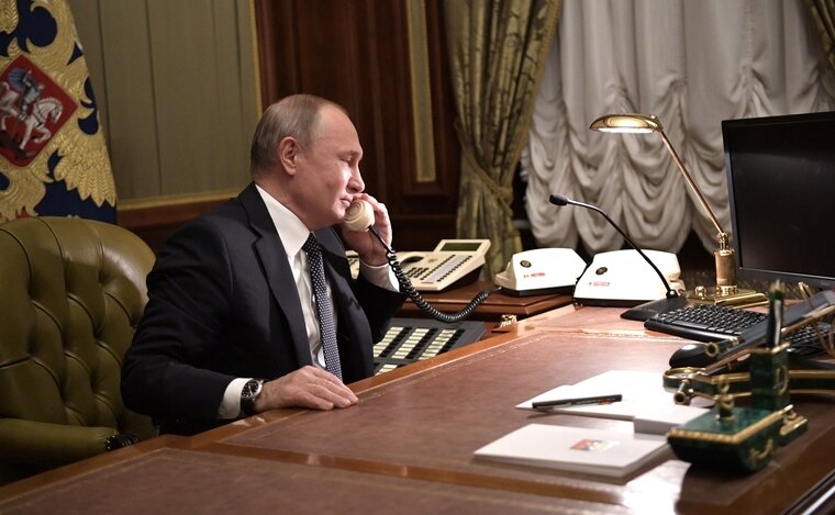    Владимир Путин поздравил Касыма-Жомарта Токаева с Новым годом