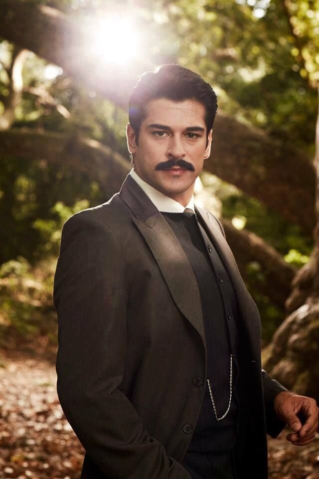 Lovebird (Calikusu) – Kamran (Burak Ozcivit)