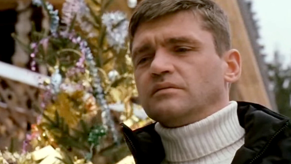 Игорь Лифанов в роли Клинцова. Кадр из кинофильма "Егерь", 2004 г., режиссер Александр Цацуев, сценарист Владислав Романов, композитор Андрей Батурин. Скриншот кадра для иллюстрации