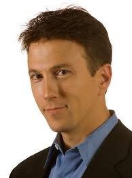 Даниэл Крафт - председатель руководства медицинского направления в университете Сингулярности, исполнительный директор факультета FutureMed в университете Сингулярности, основатель и CEO компании IntelliMedicine.