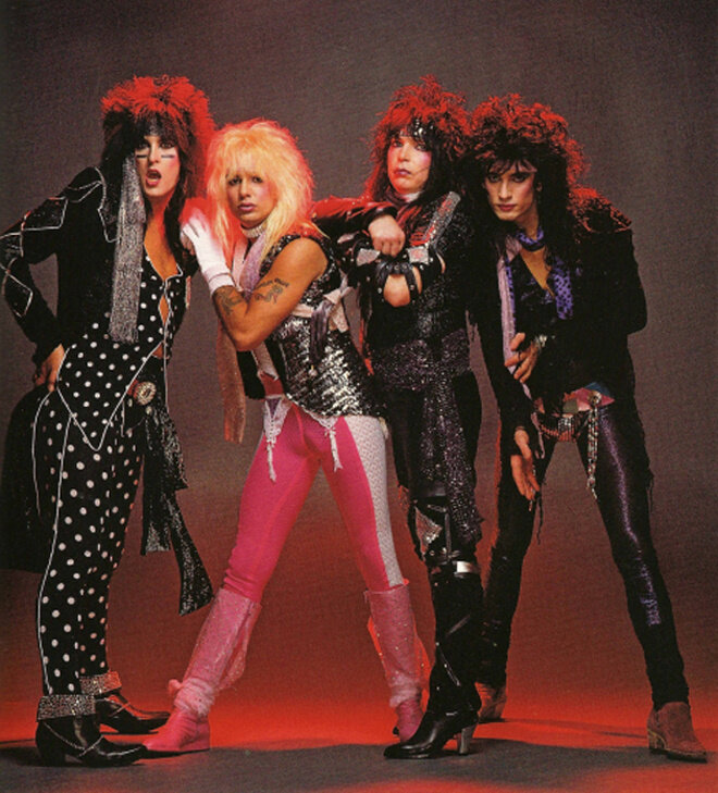 Motley Crue: тяжелые аккорды и розовые штанишки 