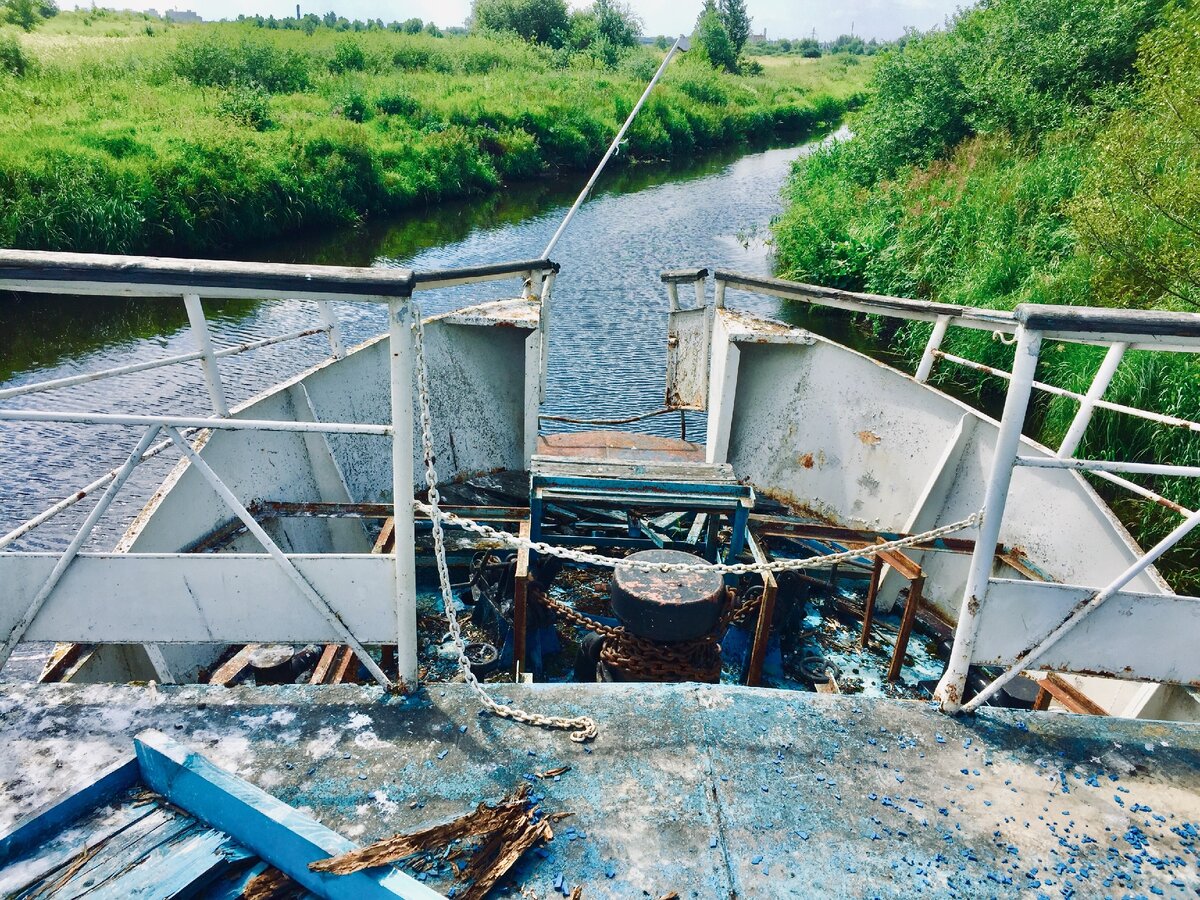 Вид с носа теплохода.