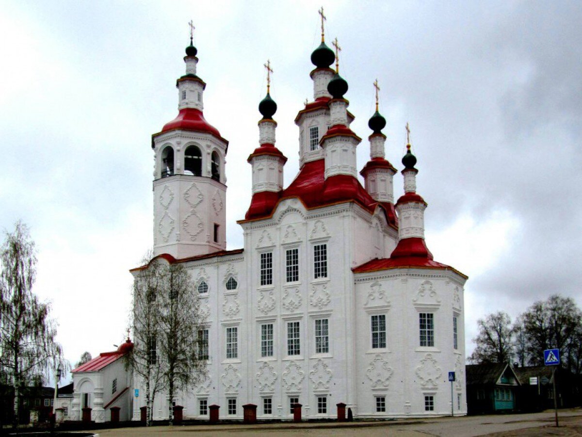 Храм Входа Господня в Иерусалим в Тотьме. Фото Яндекс.Картинки.