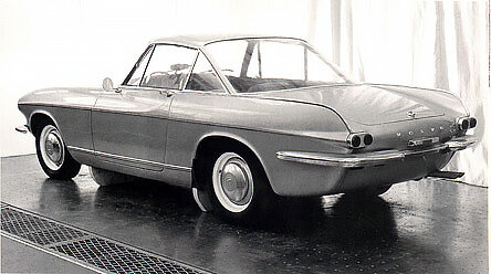 Один из ранних прототипов будущего купе.